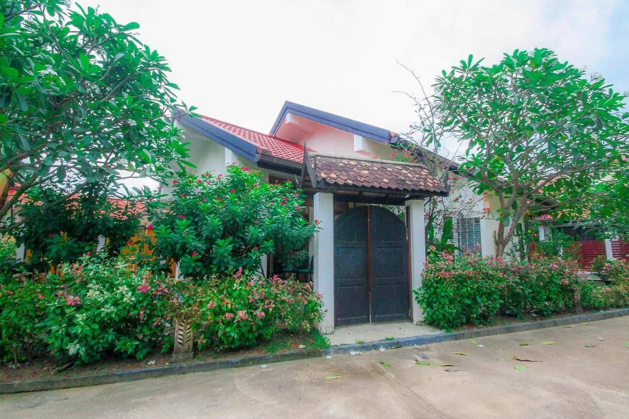 Malee Beach Villas Koh Lanta Thailand