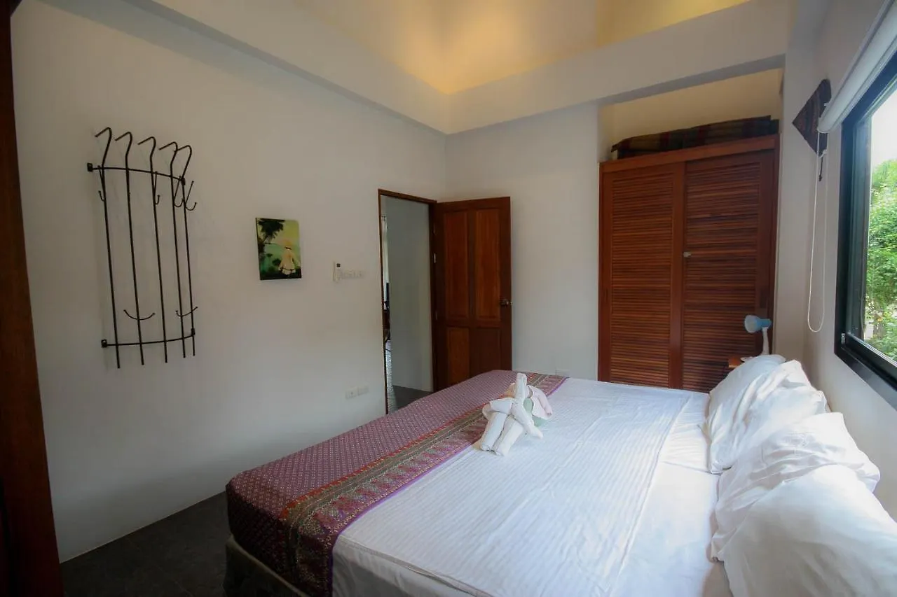Malee Beach Villas Koh Lanta Thailand